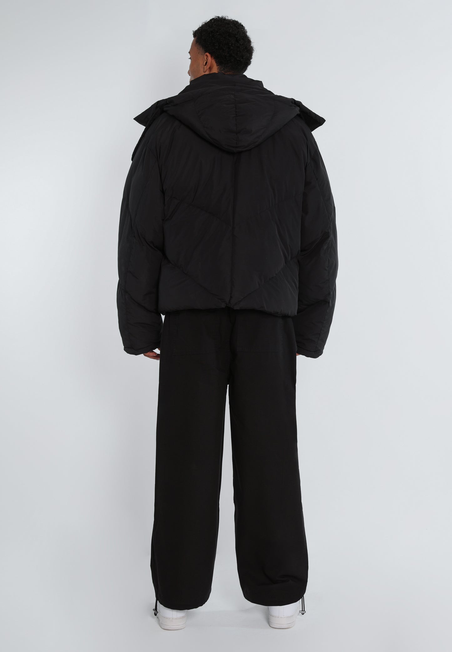 LowLight Sutdio Herren  in schwarz